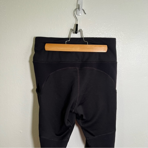 Athleta Sleet High Traverse Tight Black SP - Picture 10 of 15